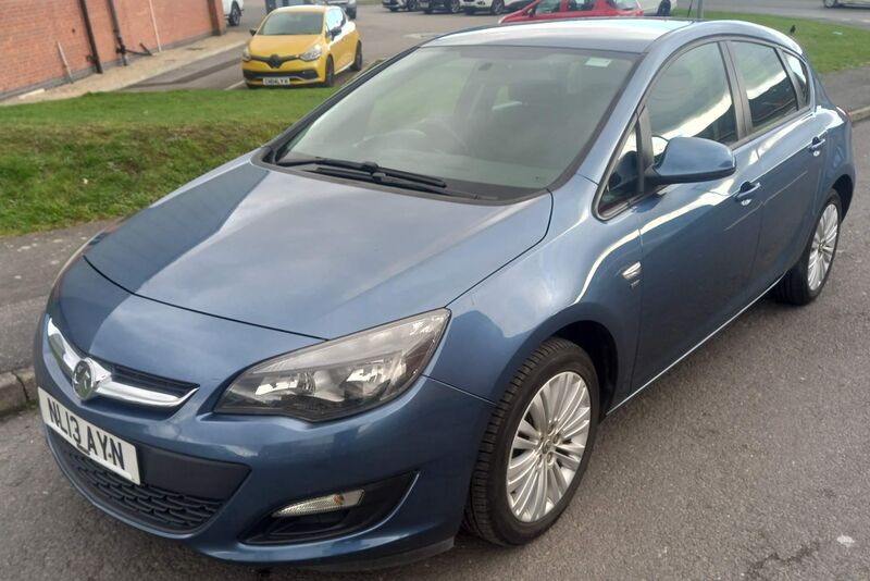 VAUXHALL ASTRA