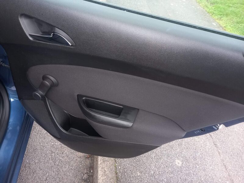 VAUXHALL ASTRA