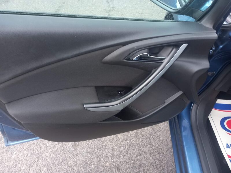 VAUXHALL ASTRA