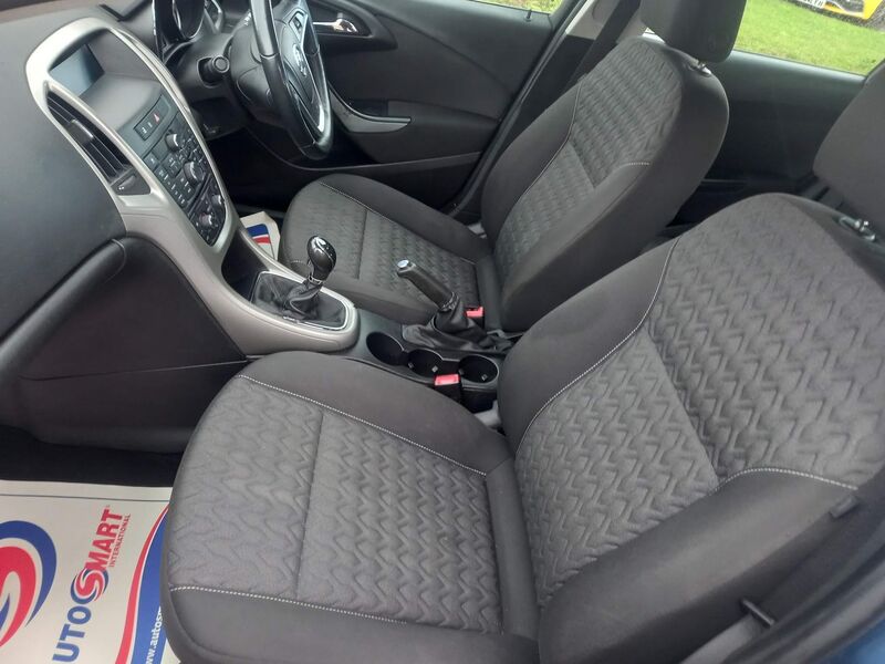 VAUXHALL ASTRA