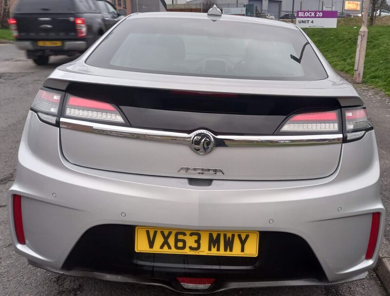 VAUXHALL AMPERA