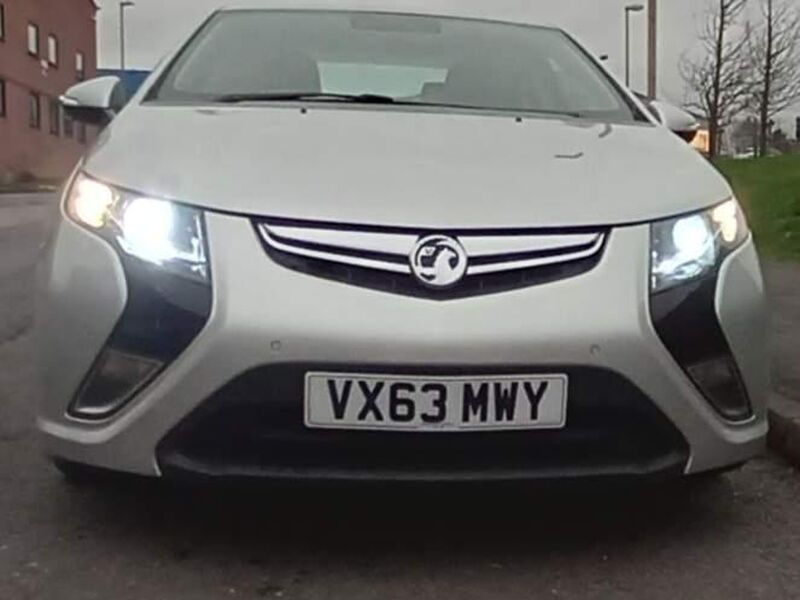 VAUXHALL AMPERA