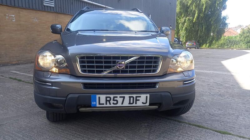 VOLVO XC90