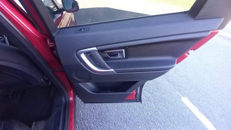 LAND ROVER DISCOVERY SPORT