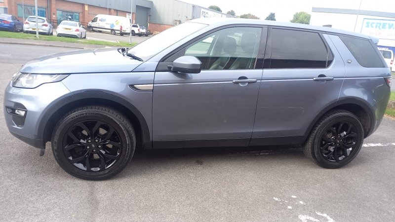 LAND ROVER DISCOVERY SPORT