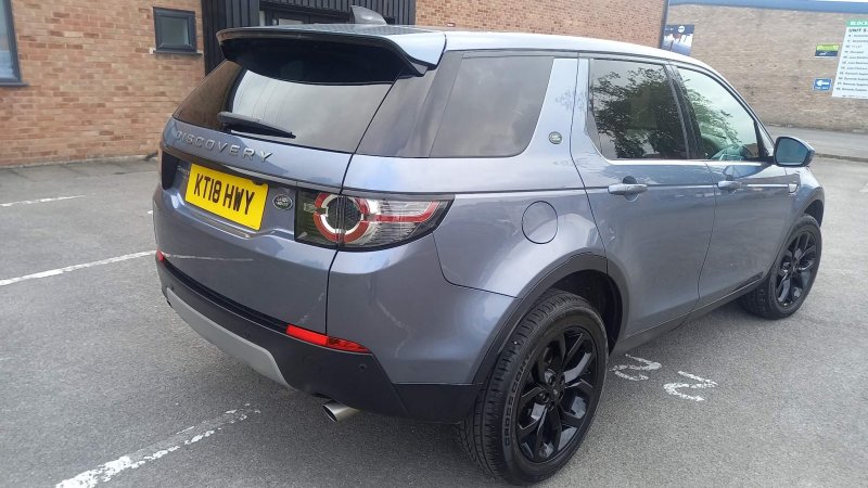 LAND ROVER DISCOVERY SPORT