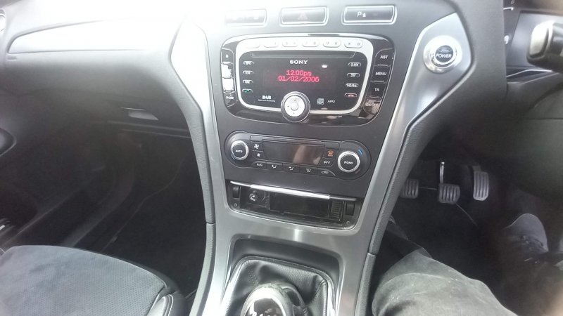FORD MONDEO