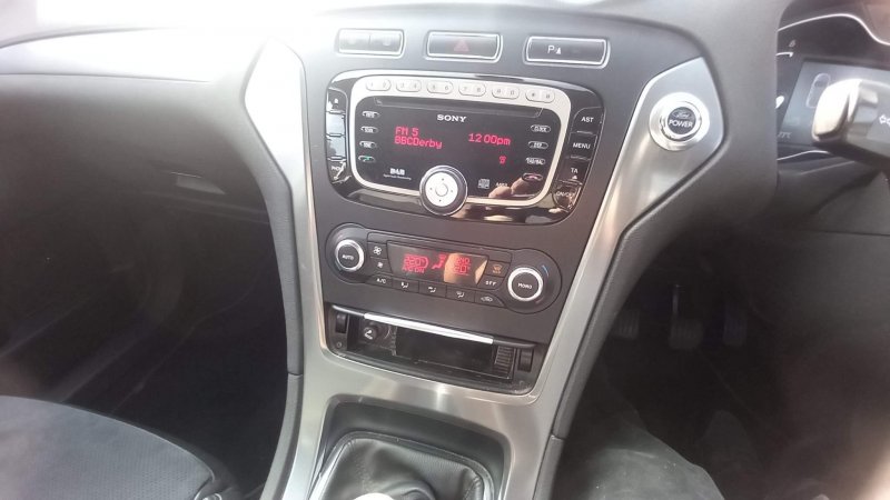 FORD MONDEO