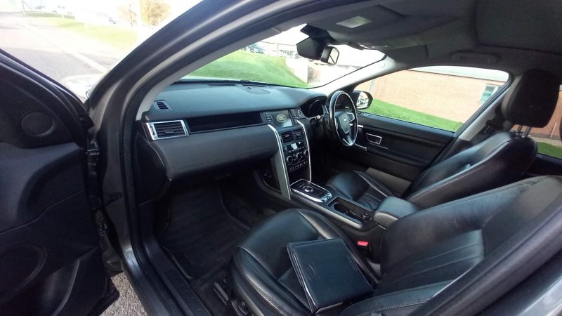 LAND ROVER DISCOVERY SPORT
