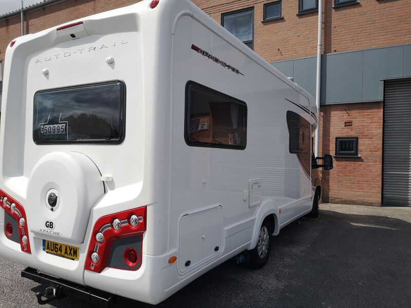 AUTO-TRAIL APACHE 700