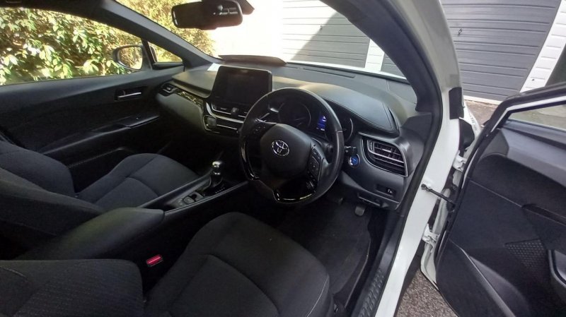 TOYOTA C-HR