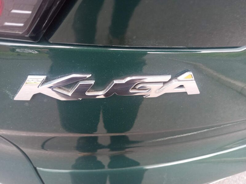 FORD KUGA