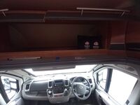 AUTO-TRAIL CHEROKEE