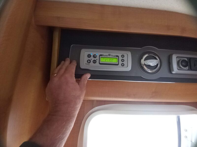 AUTO-TRAIL CHEROKEE
