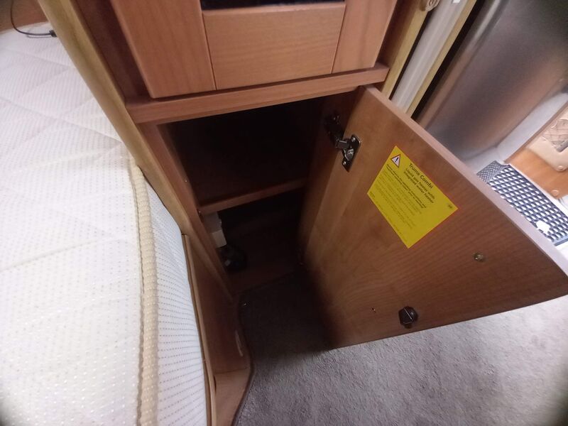 AUTO-TRAIL CHEROKEE