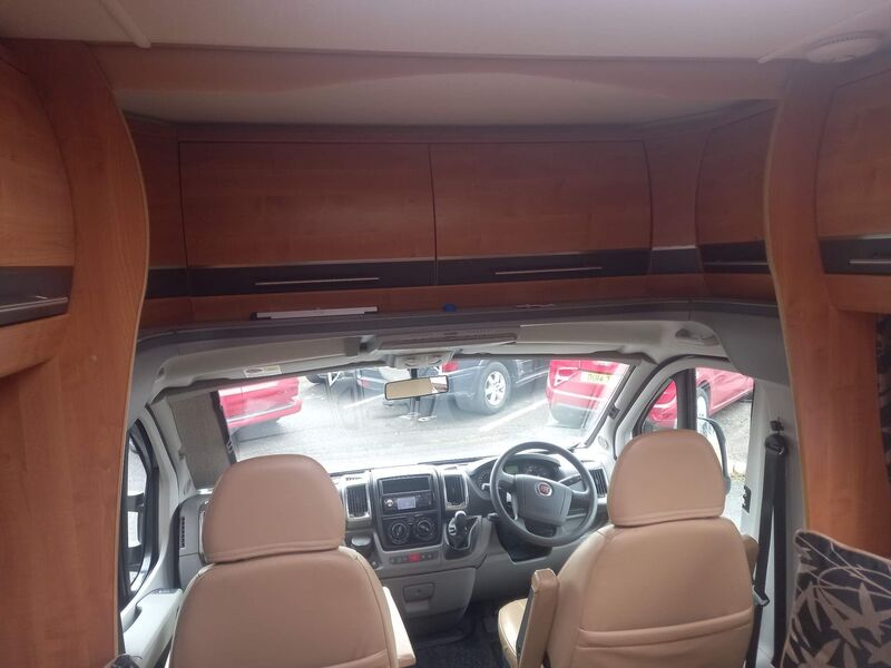 AUTO-TRAIL CHEROKEE