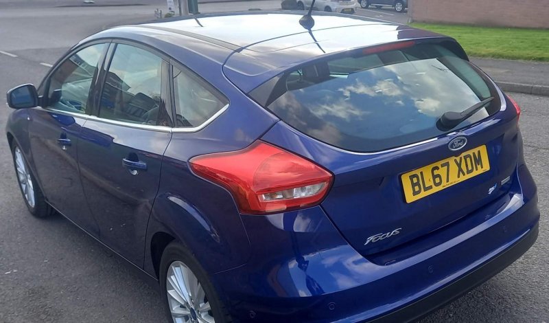 FORD FOCUS